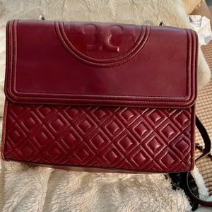 TORY BURCH LARGE FLEMING CONVERTIBLE SHOULDER BAG